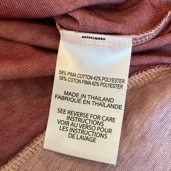 Black Clover pullover shirt - Picture 10 of 11